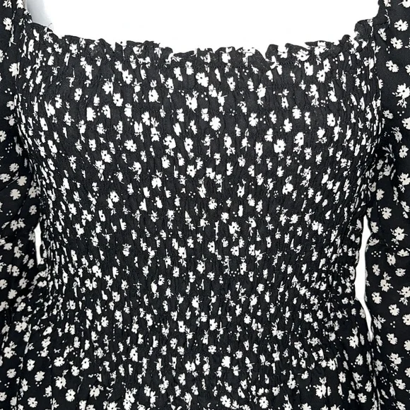 SOLD! AUW floral ruffled sleeves off the shoulder dress - Picture 5 of 16